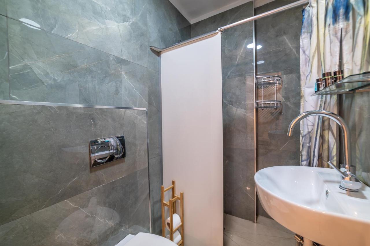 Litov Kotel Hotel - A Jewish Orthodox Hotel エルサレム エクステリア 写真