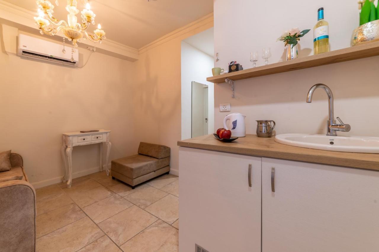 Litov Kotel Hotel - A Jewish Orthodox Hotel エルサレム エクステリア 写真