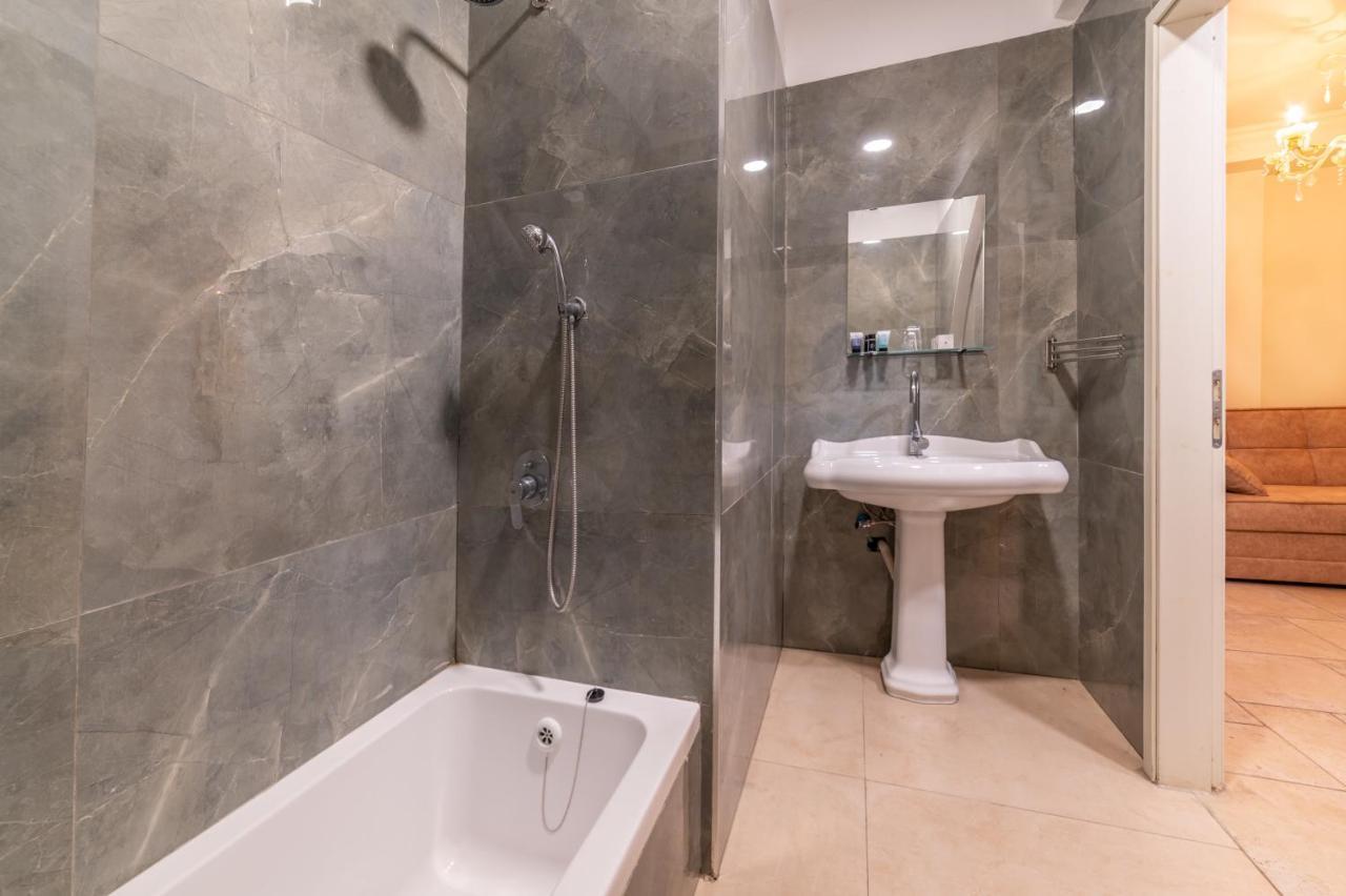 Litov Kotel Hotel - A Jewish Orthodox Hotel エルサレム エクステリア 写真