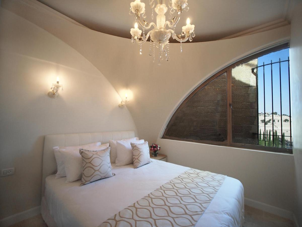 Litov Kotel Hotel - A Jewish Orthodox Hotel エルサレム エクステリア 写真